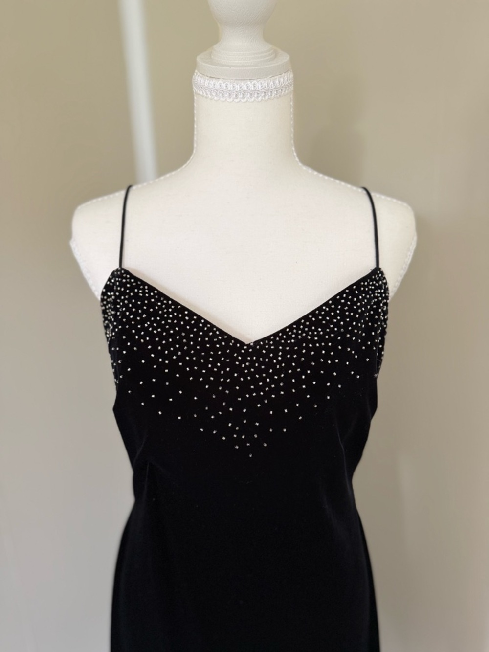 Vintage Dave & Johnny Laura Ryner Black Velvet Maxi Dress w Embellishments Y2K - Picture 2 of 14